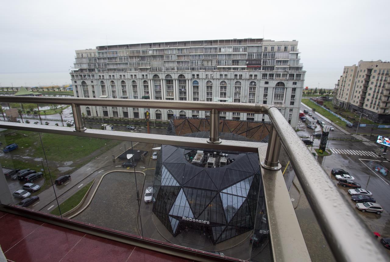 5 Rooms Batumi Exterior photo